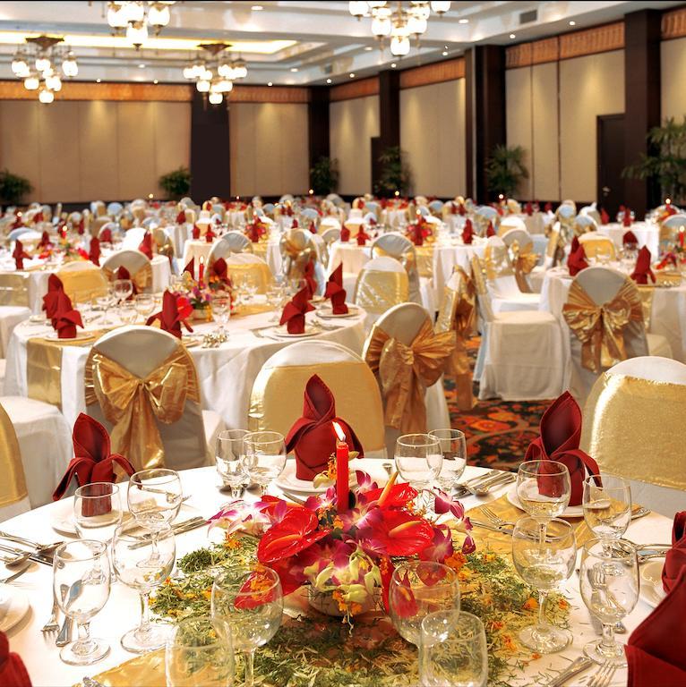 The Phoenix Hotel Yogyakarta - Handwritten Collection Exterior photo A banquet hall