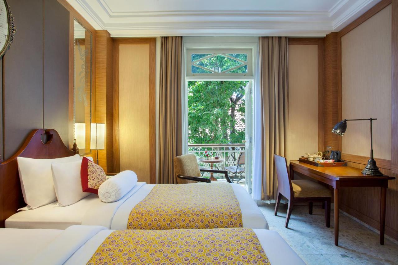 The Phoenix Hotel Yogyakarta - Handwritten Collection Exterior photo Deluxe Room