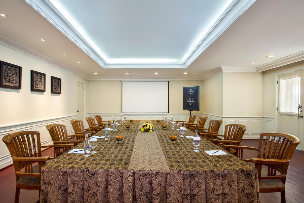 The Phoenix Hotel Yogyakarta - Handwritten Collection Exterior photo Meeting room at the hotel