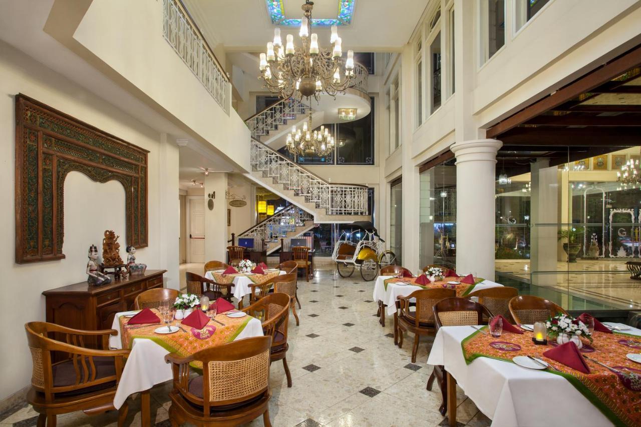 The Phoenix Hotel Yogyakarta - Handwritten Collection Exterior photo The restaurant